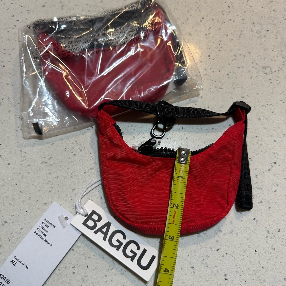 NWT, set of 2 BAGGU Mini Crescent Bag Charms / Candy Red - Picture 3 of 16